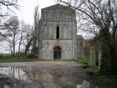 Romanesque Church, Cognac. photo P. Christou