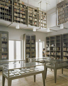 Interior of the Rare Book Library. Photo: Jonathan Lovekin, June 2009.